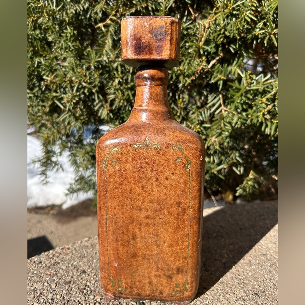 Vintage E & R leather wrapped bottle Golden Crown glass brown gold design Italy
